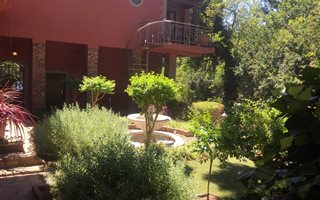 2 Bedroom Apartment in Higgovale