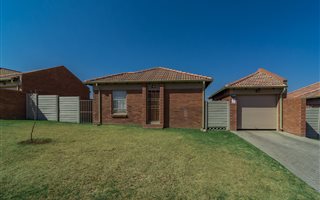 3 Bedroom House in The Reeds