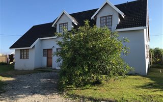 2 Bedroom House in Pacaltsdorp
