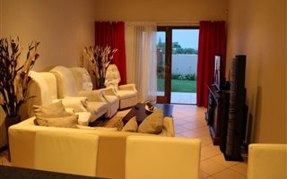 2 Bedroom Townhouse in Monavoni
