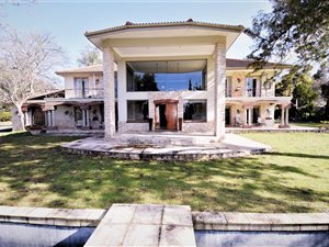 2.3 ha Farm in Stellenbosch Agricultural