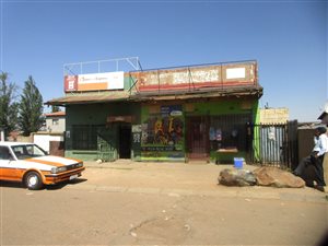65 m² Retail Space in Zola