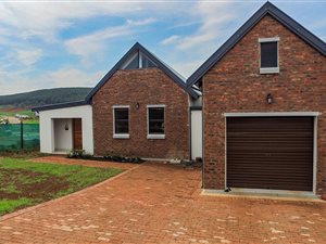 3 Bed House in St Johns Village