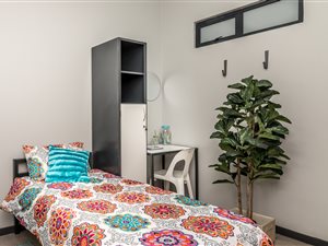 Bachelor apartment in Doornfontein