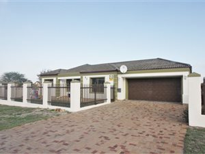 3 Bed House in Kuilsriver