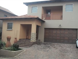 3 Bed Townhouse in Fleurdal