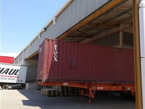 2330 m² Industrial space in La Mercy