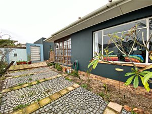 3 Bed House in Clamhall