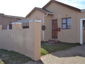 2 Bed House in Camelot