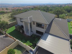 4 Bed House in Amberfield Manor