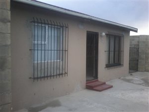 2 Bed House in Blue Downs