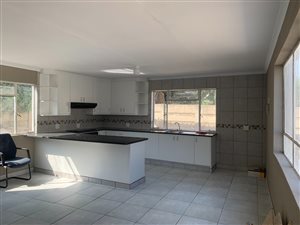 2 Bed Flat in Dinwiddie