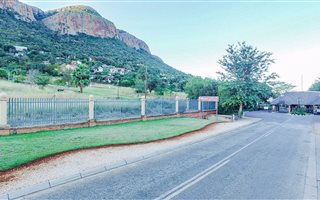2.4 ha Land available in Kosmos