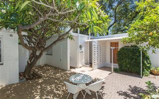 5 Bedroom House in Waterkloof