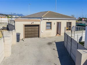 3 Bed House in Kuilsriver