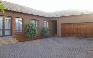 3 Bedroom Townhouse in Heatherview