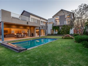 4 Bed House in Helderfontein Estate