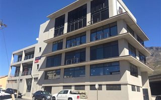280 m² Commercial space in Woodstock