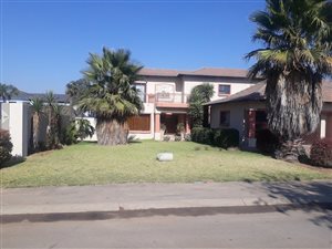 4 Bed House in Helderwyk