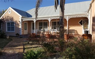 5 Bedroom House in Rosendal