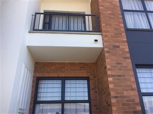 1 Bed Apartment in Linbro Park