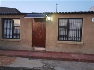 1 Bed House in Duduza
