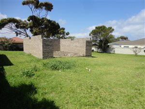 784 m² Land available in Sunrise on Sea