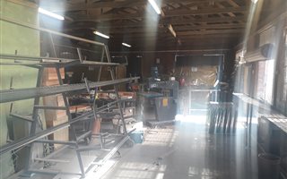 Industrial space in Alton