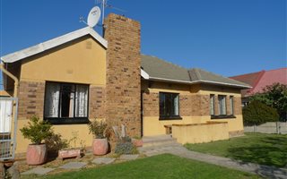 3 Bedroom House in Thornton