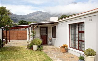 3 Bedroom House in Hout Bay and surrounds