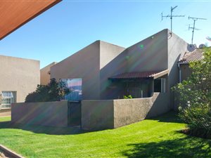 3 Bedroom Simplex in Meyersdal