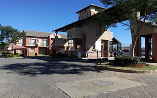 2 Bedroom Townhouse in Karen Park