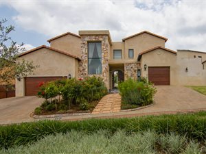 4 Bed Cluster in Muldersdrift