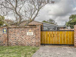 4 Bed House in Greenshields Park