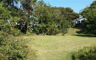 1033 m² Land available in Bazley Beach