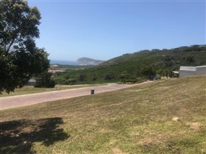 933 m² Land available in Plettenberg Bay