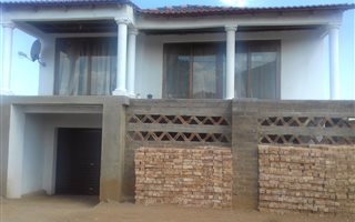 5 Bedroom House in Bram Fisherville