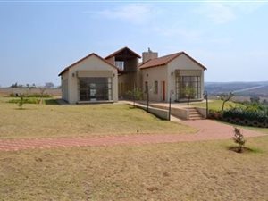 954 m² Land available in Eldo View