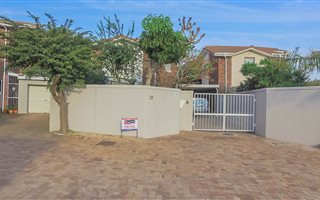 3 Bedroom Cluster in Kleinbosch