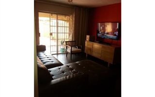 2 Bedroom Apartment in Die Hoewes