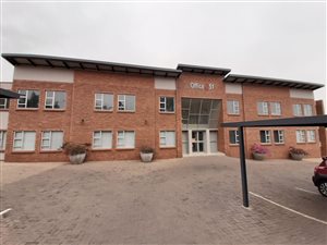 120 m² Commercial space in Monument Park