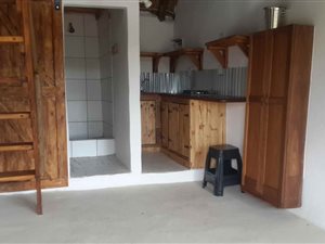 1 Bed Garden Cottage in Ruimsig Country Estate