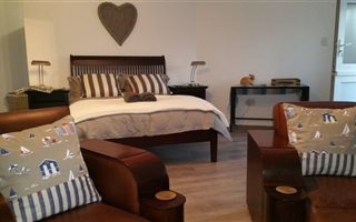 1 Bedroom Apartment in Yzerfontein