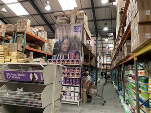 2700 m² Commercial space in Epping