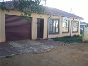 3 Bed House in Nellmapius
