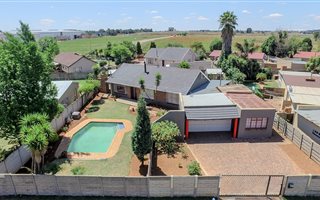3 Bedroom House in Bonaero Park