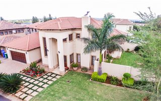 3 Bedroom House in Olympus