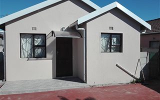 2 Bedroom House in Highbury