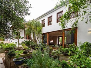 3 Bed House in Fresnaye