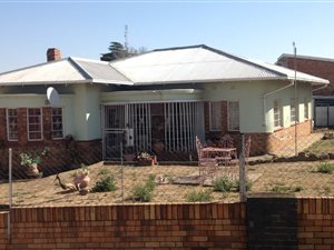 3 Bed House in Kroonheuwel